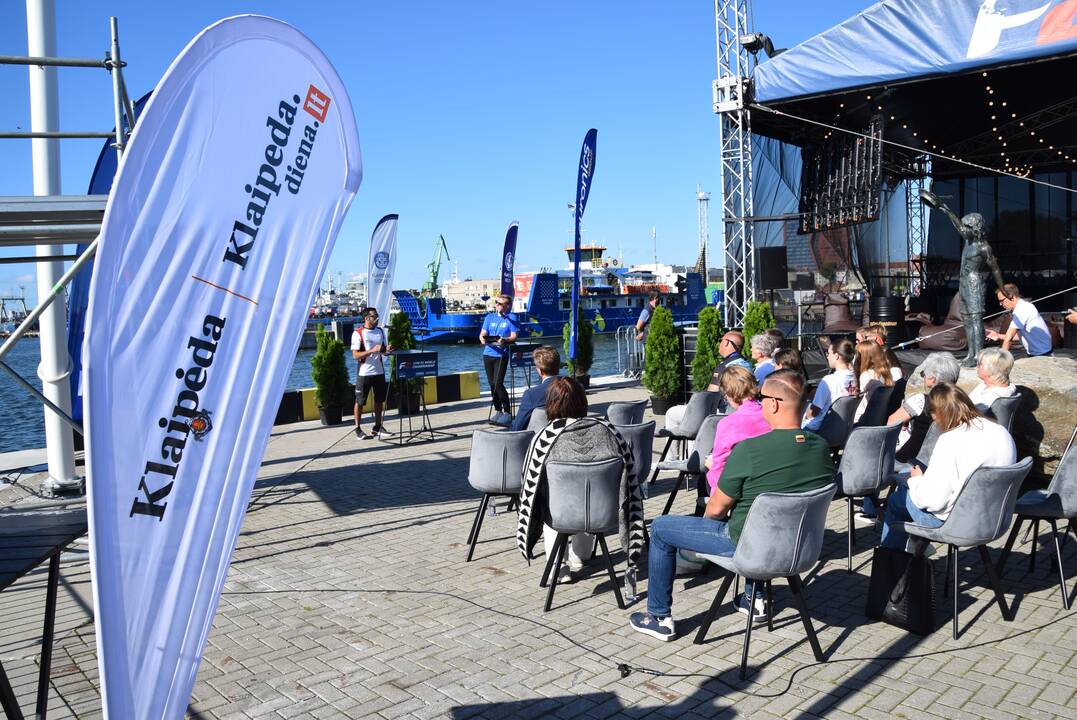 F2 vandens formulių paradas ir spaudos konferencija