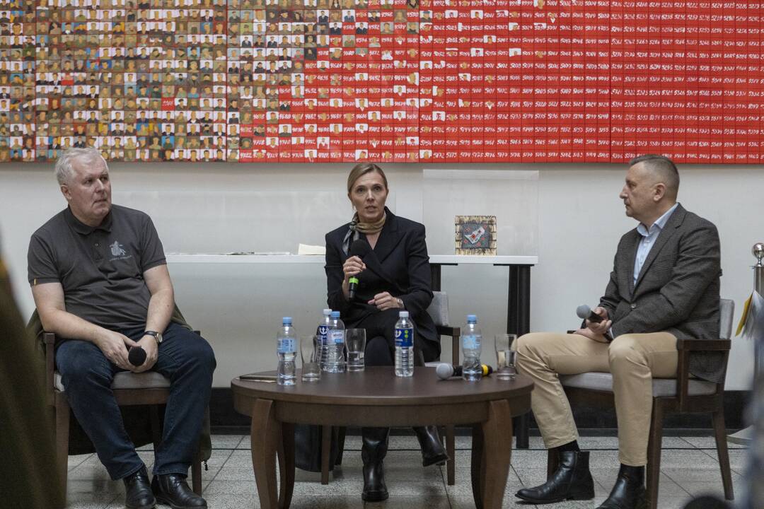Paroda NATO 20-mečiui paminėti
