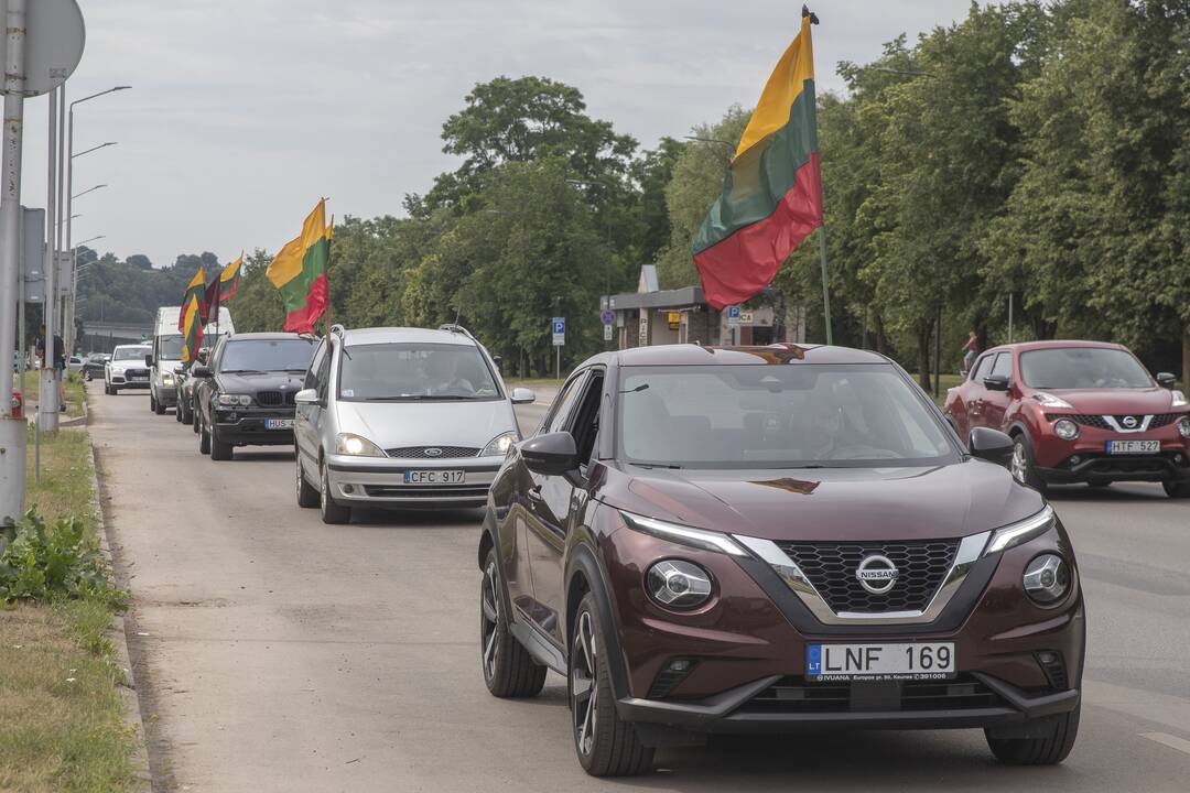 V. Šustauskas išlydėtas į amžinojo poilsio vietą