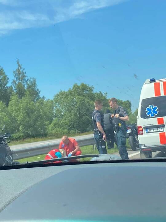 Skaudi avarija magistralėje: žuvo motociklininkė iš Estijos