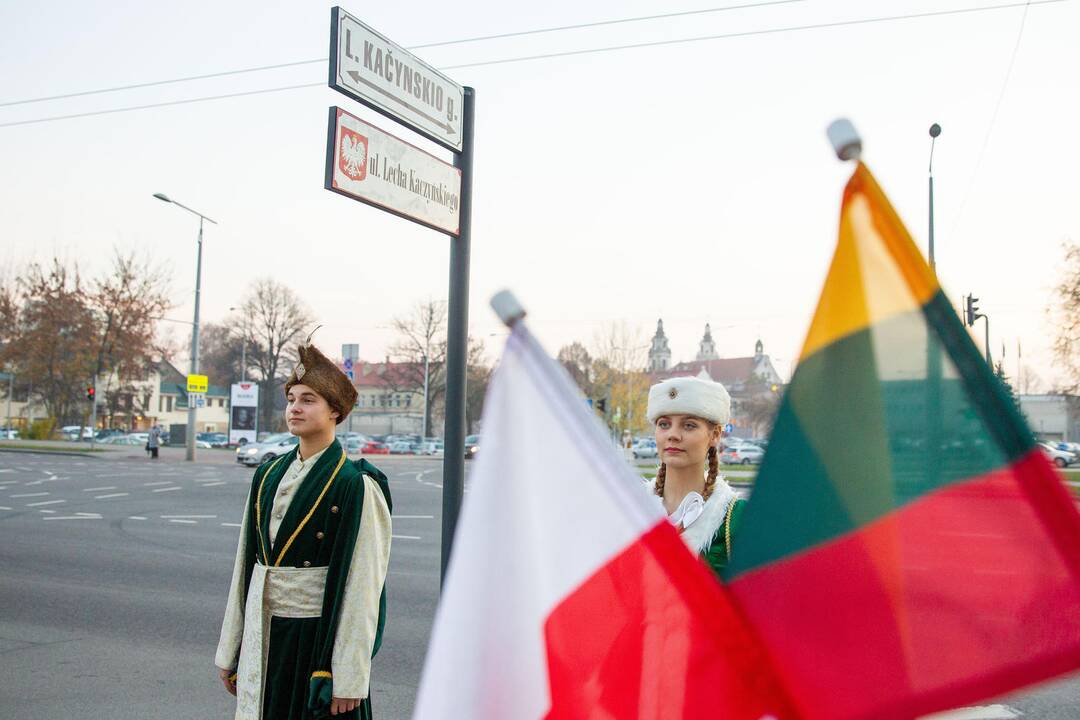 Atidengta L. Kačynskio vardo gatvės lentelė