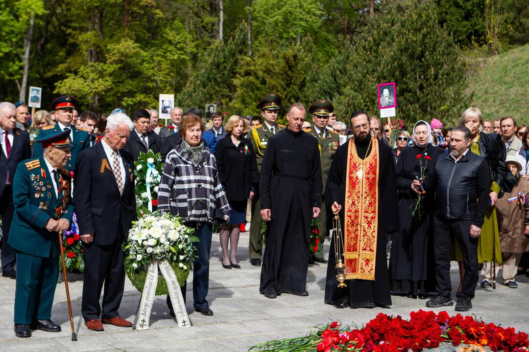 Gegužės 9-osios minėjimas Antakalnio kapinėse