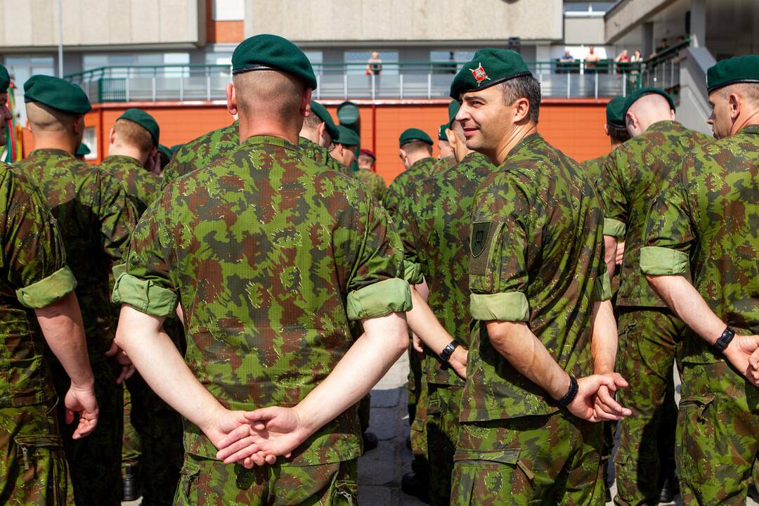 Sausumos pajėgų vado pareigų perdavimo ceremonija