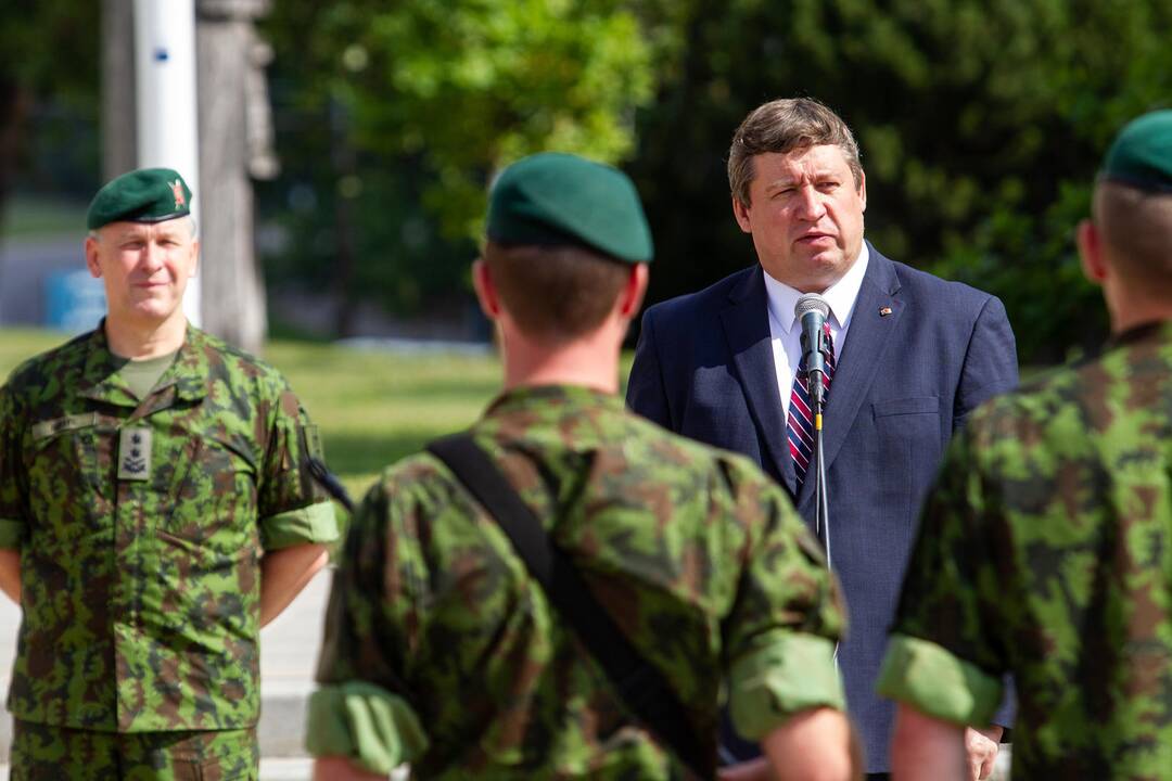 Sausumos pajėgų vado pareigų perdavimo ceremonija