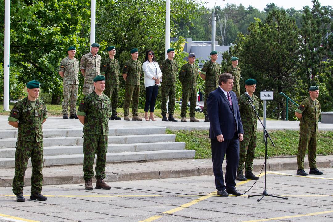 Sausumos pajėgų vado pareigų perdavimo ceremonija