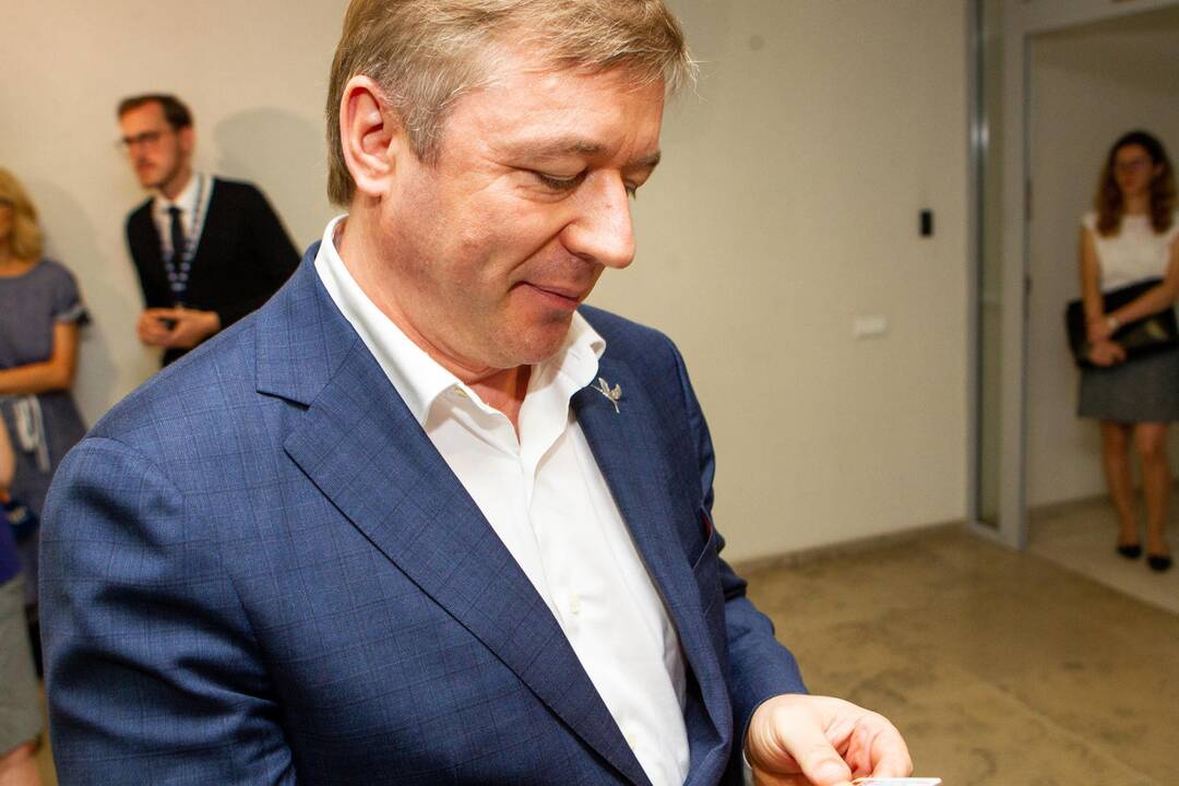 R. Karbauskis apie VTEK sprendimą: prezidentas irgi Rukloje valgė košę