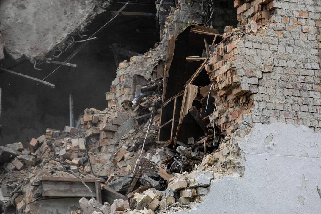 Griaunami sostinės Profsąjungų rūmai