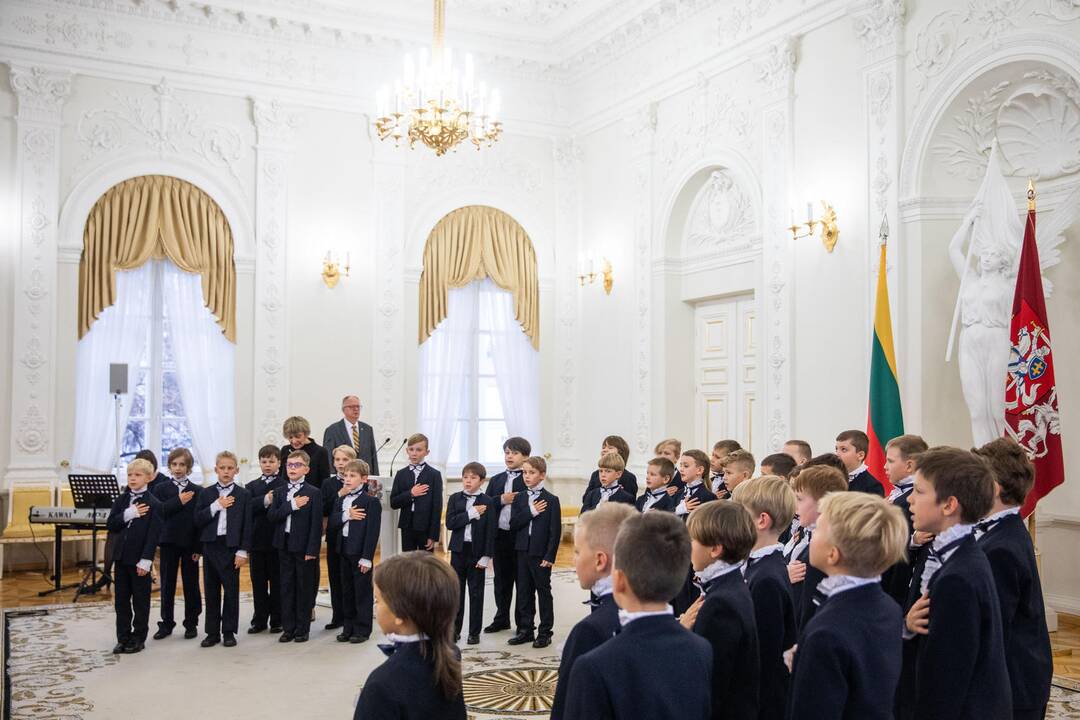Konstitucijos egzamino nugalėtojų apdovanojimai