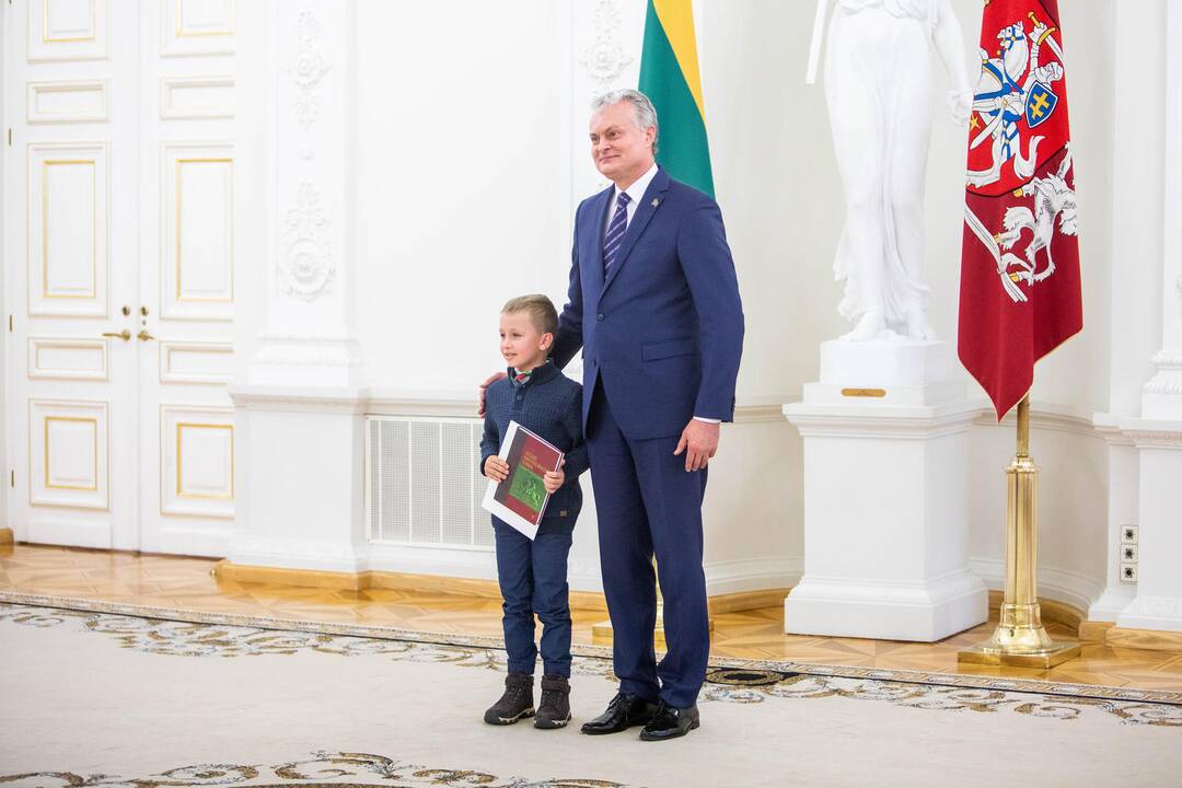 Konstitucijos egzamino nugalėtojų apdovanojimai