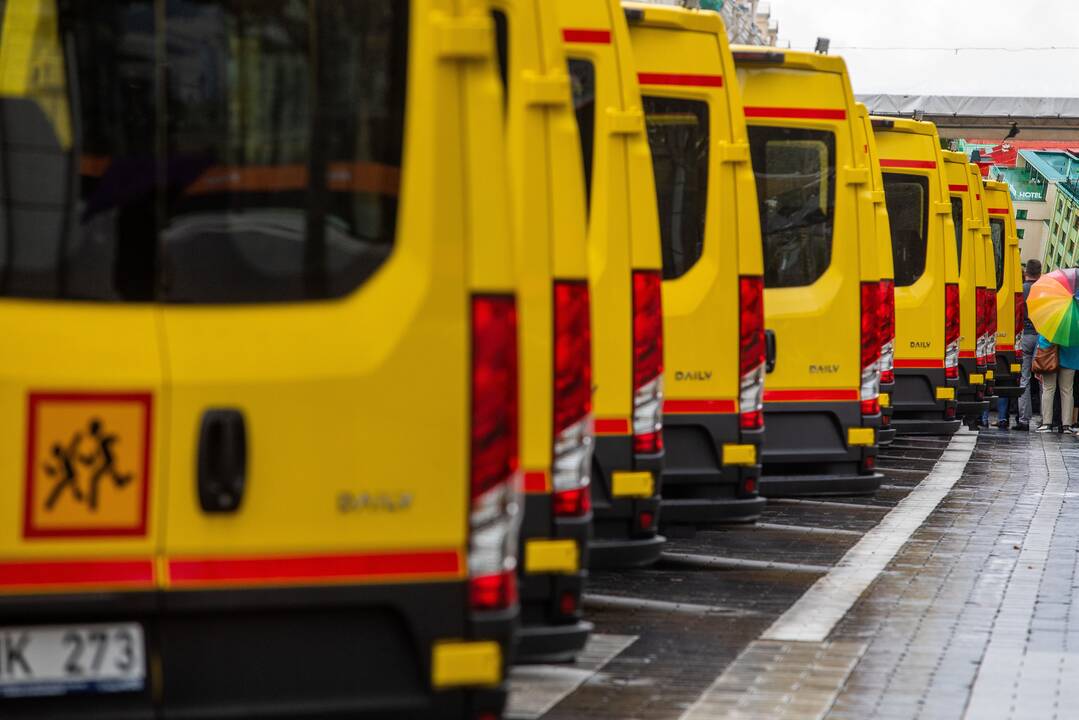 Savivaldybėms – beveik dvidešimt geltonųjų autobusiukų moksleivių pavėžėjimui