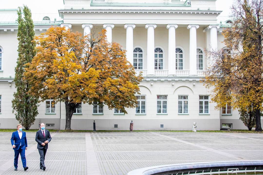 Prezidentas susitinka su partijų lyderiais