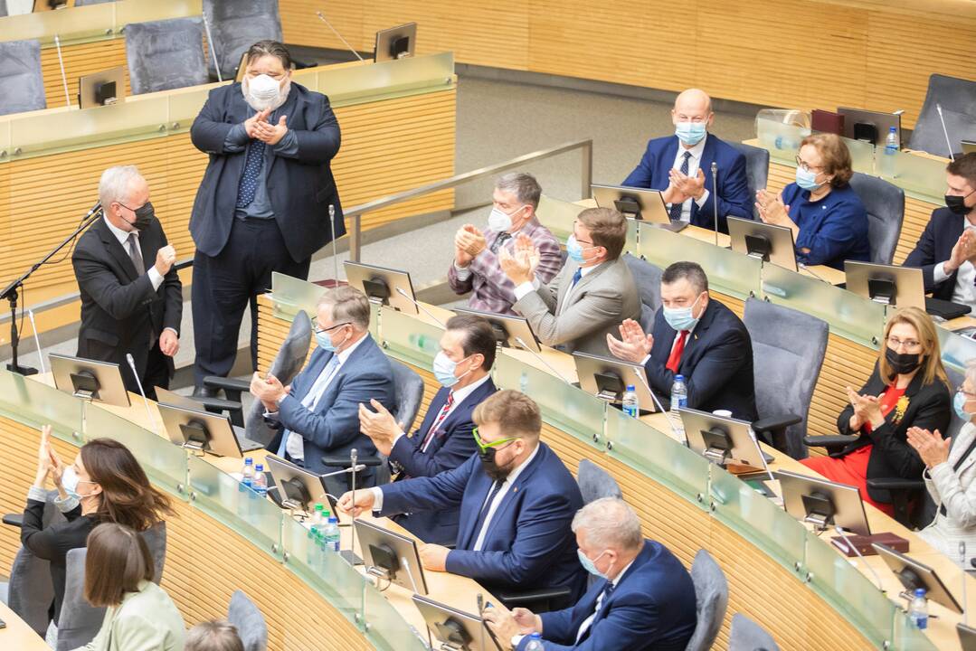 Seimas atidėjo projektą dėl nuotolinio darbo įteisinimo