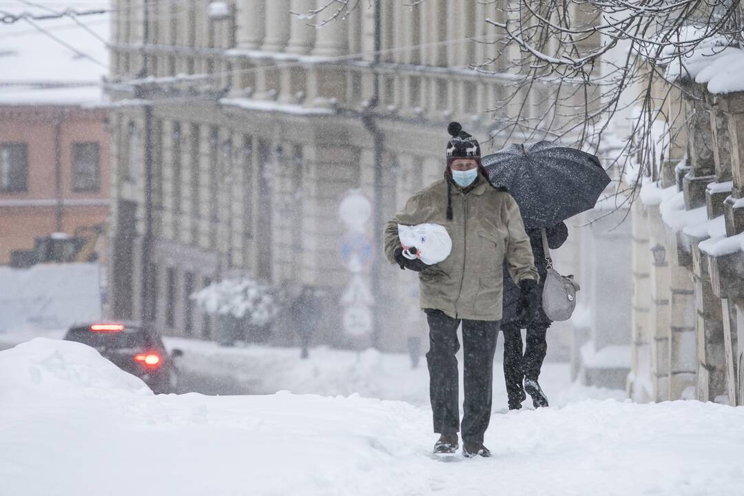 Gausus sniegas užklojo Vilnių