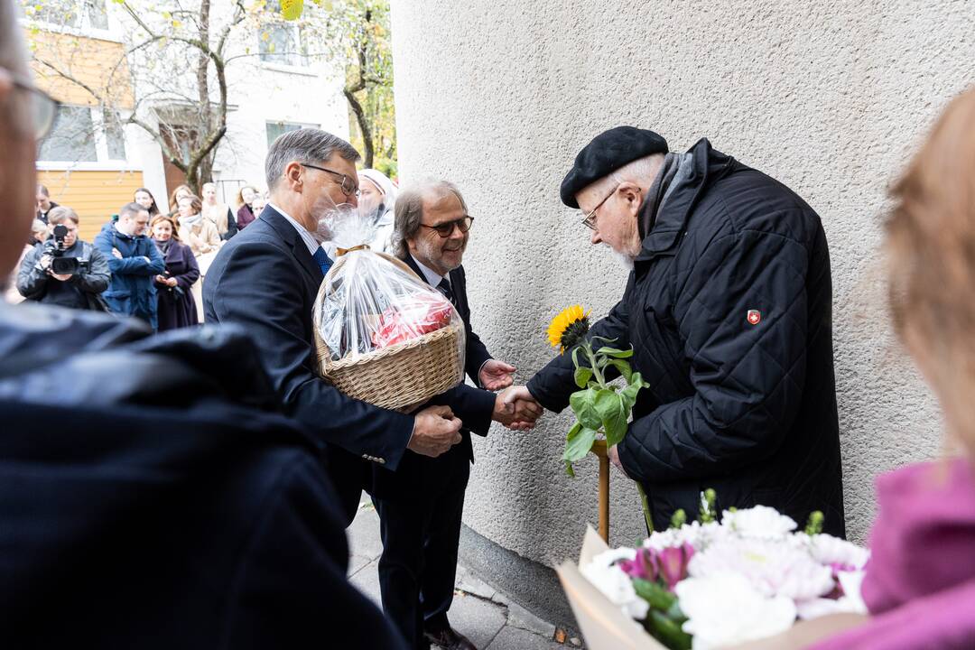 V. Landsbergiui – sveikinimai 90-ojo jubiliejaus proga