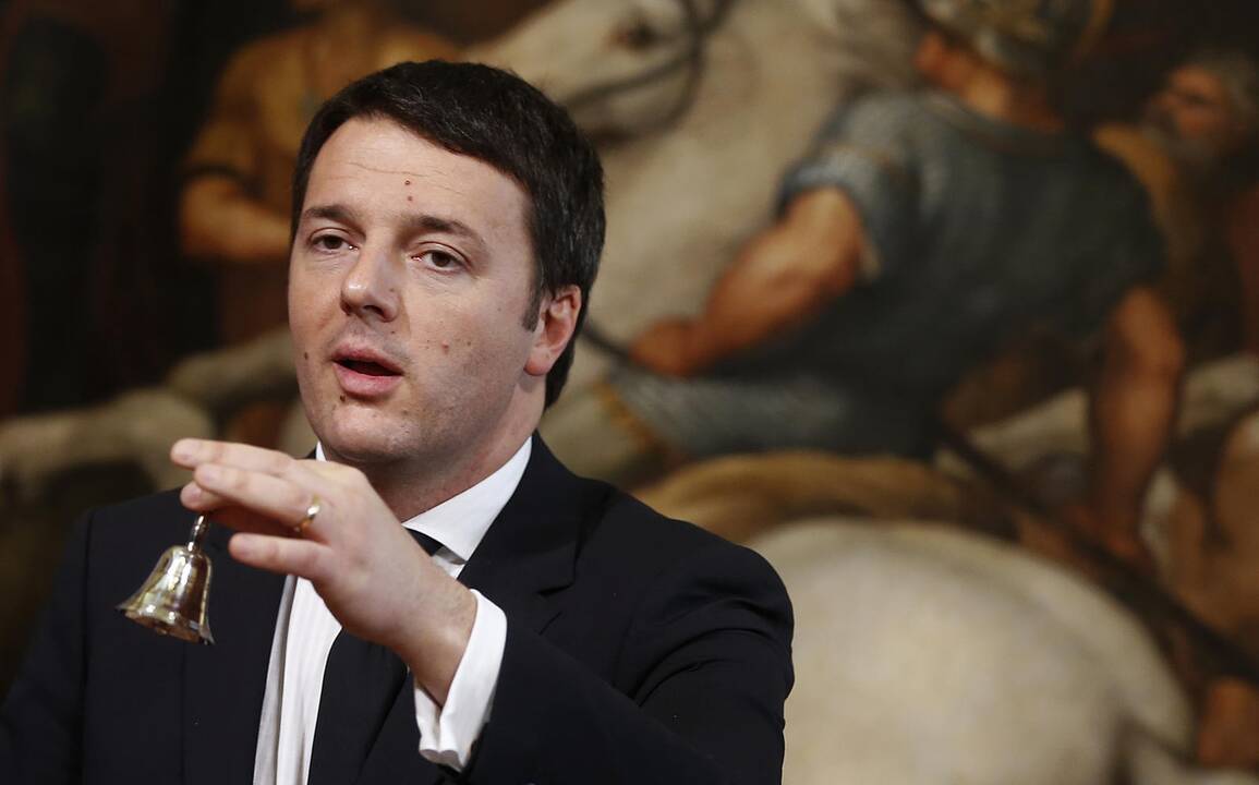 Italijoje prisaikdintas jauniausias šalies premjeras M. Renzi