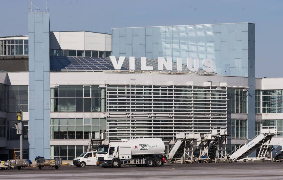 Vilniaus oro uoste ketvirtadienį – nė vieno keleivinio orlaivio