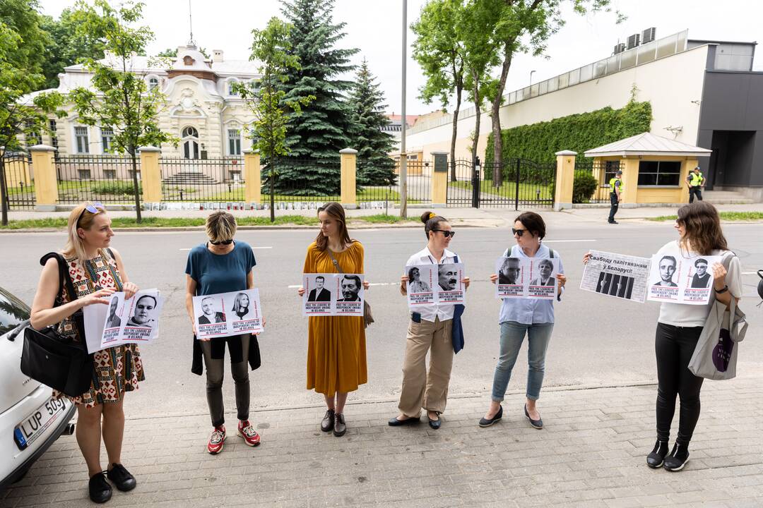 Profsąjungų mitingas prie Baltarusijos ambasados