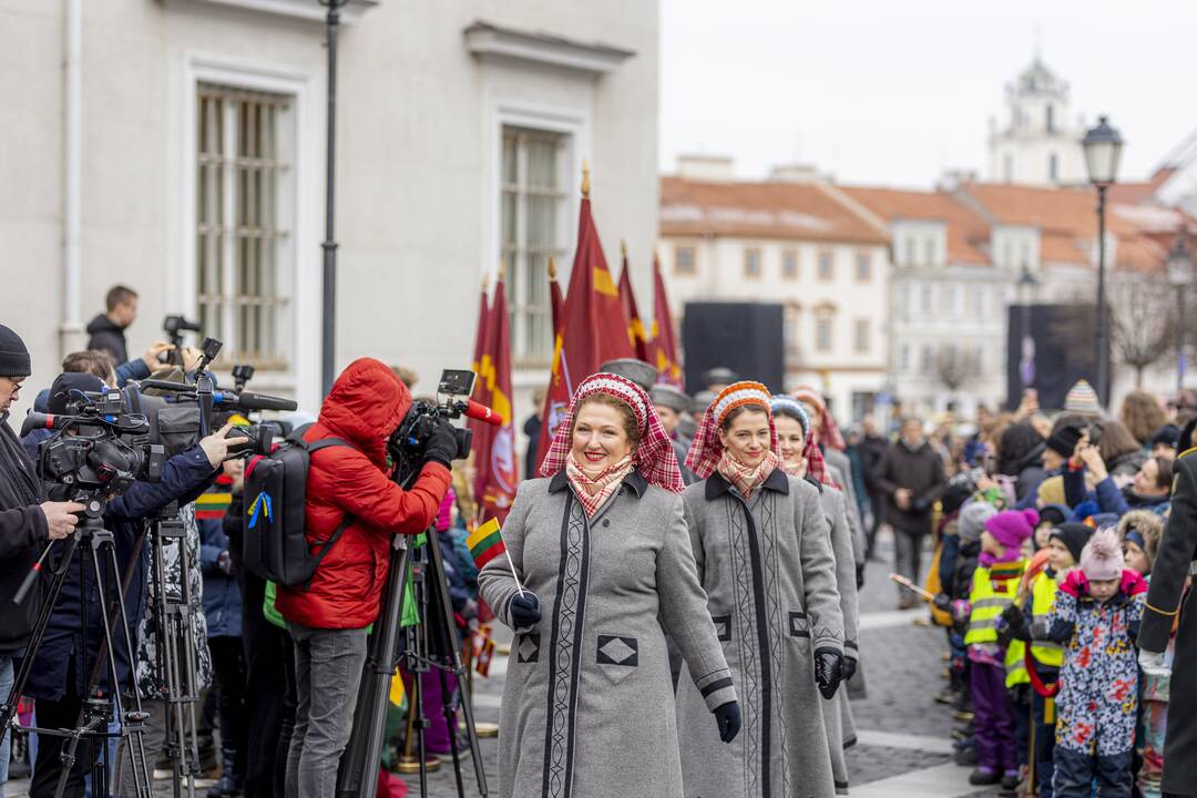 Vilniuje – iškilminga vėliavų pakėlimo ceremonija