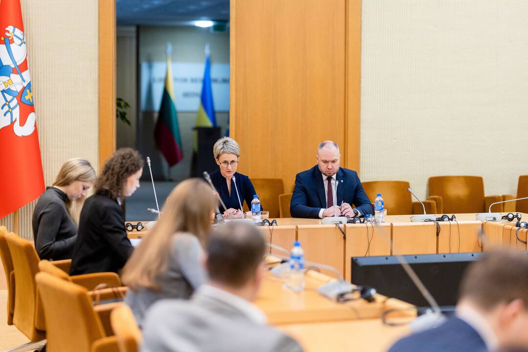 Darbo partijos frakcija susitiko su generaline prokurore