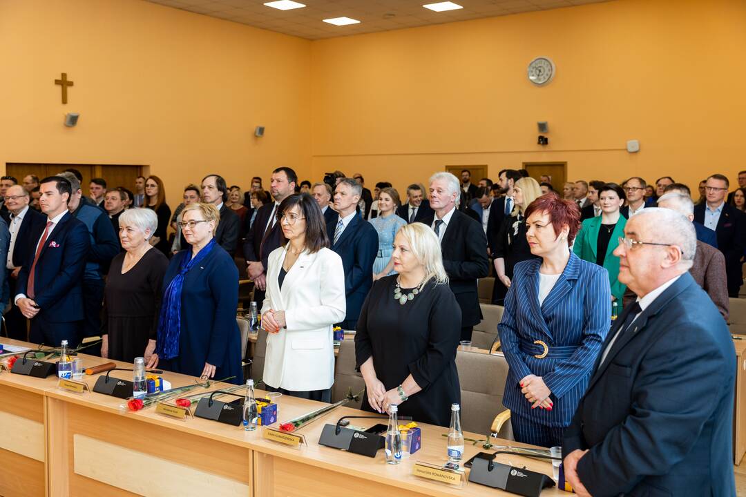 Pirmasis naujos Vilniaus rajono savivaldybės tarybos posėdis