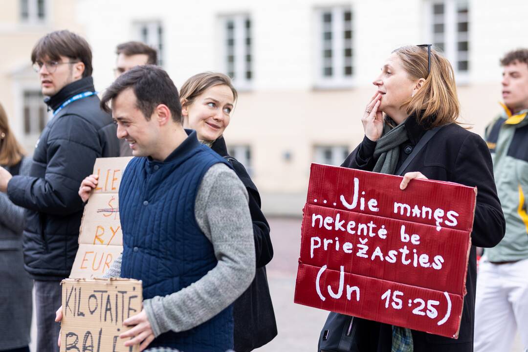 Protestas prieš migrantų apgręžimą