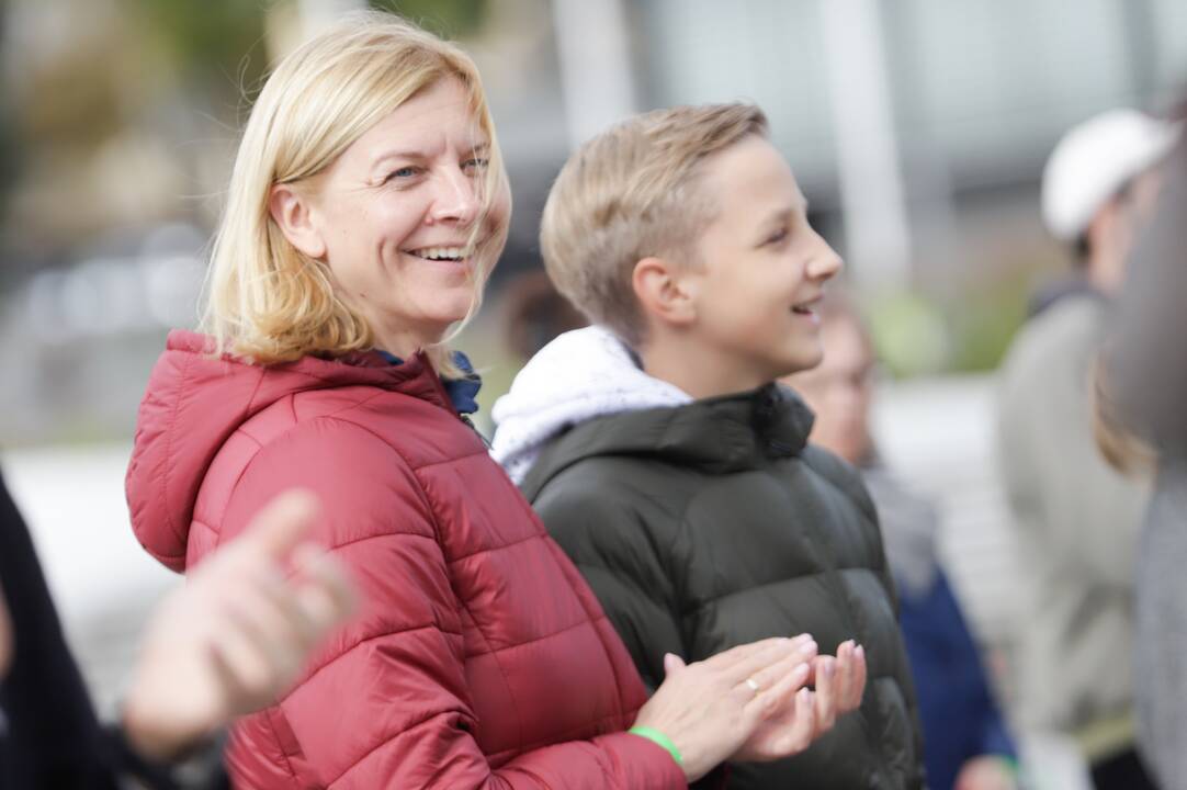 Judėjimo sveikuoliai okupavo Vienybės aikštę