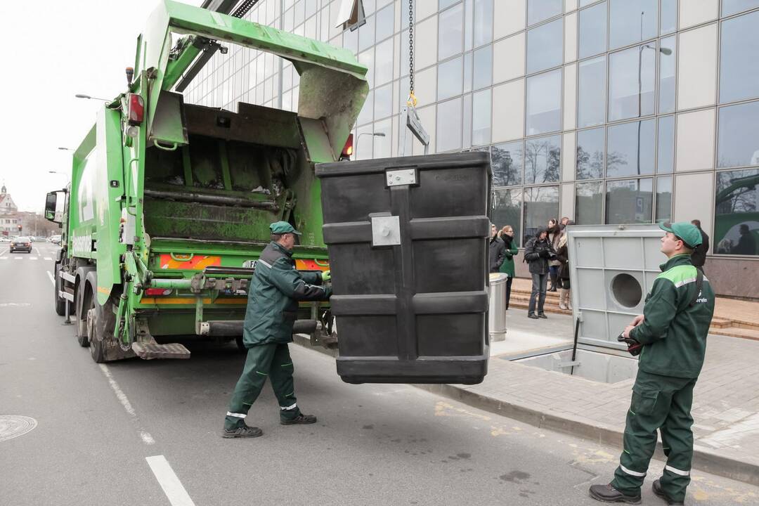 Vilniuje – valdžios ir atliekų vežėjų ginčas dėl šiukšlių kainos