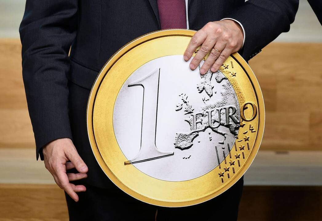 Seime skubinamas įstatymų paketas dėl savivaldybių vidaus sandorių