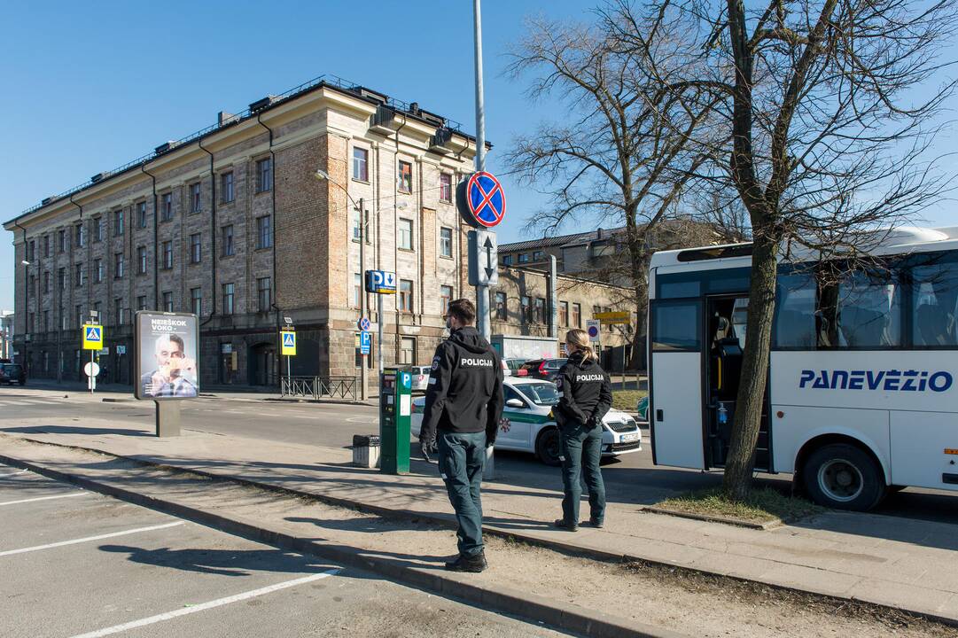 Viešbutyje Vilniuje susimušė karantinuoti vyrai
