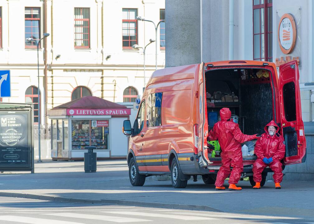 Viešbutyje Vilniuje susimušė karantinuoti vyrai