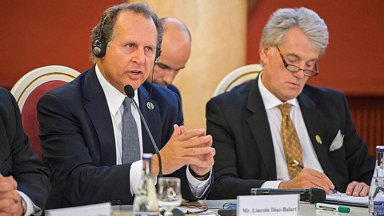 L. Diaz-Balartas: D. Trumpas negalėtų parduoti Amerikos sąjungininkų