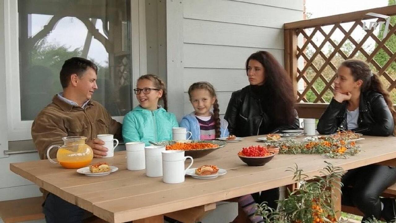 Šaltalankių ūkį prie Kauno pora pasodino savo vestuvių dieną