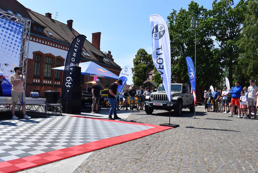 Išskirtinių automobilių paroda „Memel Motor Fest“