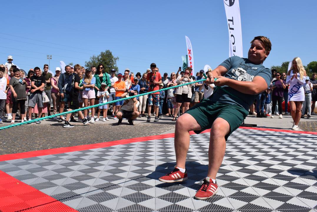 Išskirtinių automobilių paroda „Memel Motor Fest“