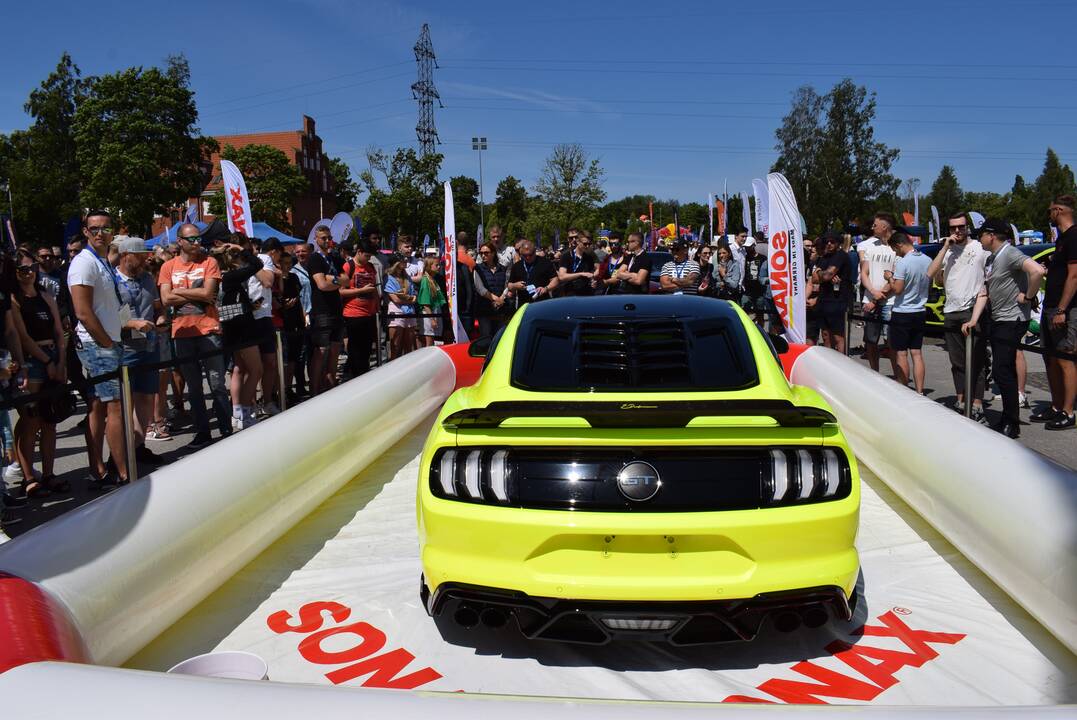 Išskirtinių automobilių paroda „Memel Motor Fest“