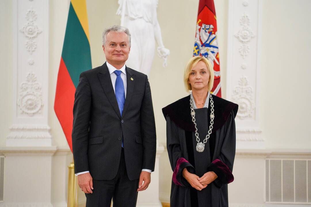 Prezidentas priėmė teisėjų priesaikas