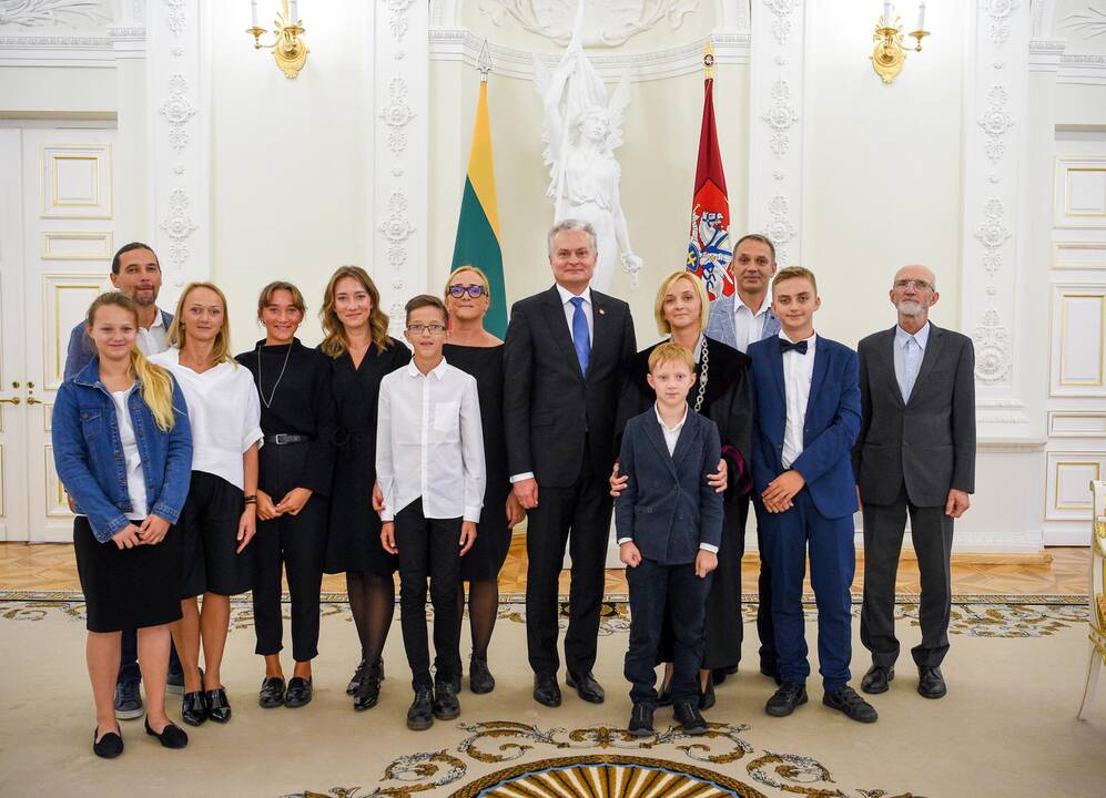 Prezidentas priėmė teisėjų priesaikas