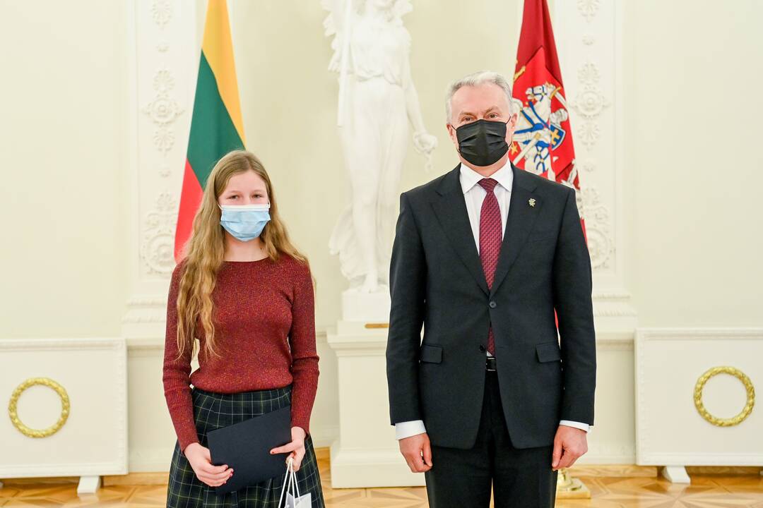 Konstitucijos egzamino nugalėtojų apdovanojimai
