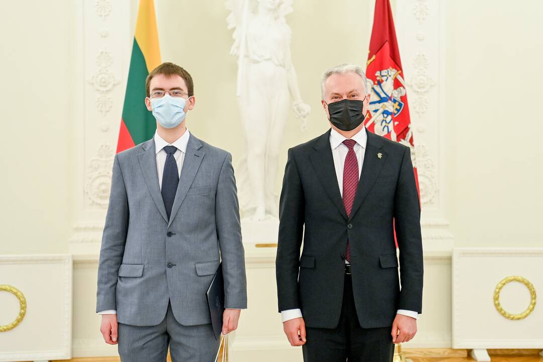 Konstitucijos egzamino nugalėtojų apdovanojimai