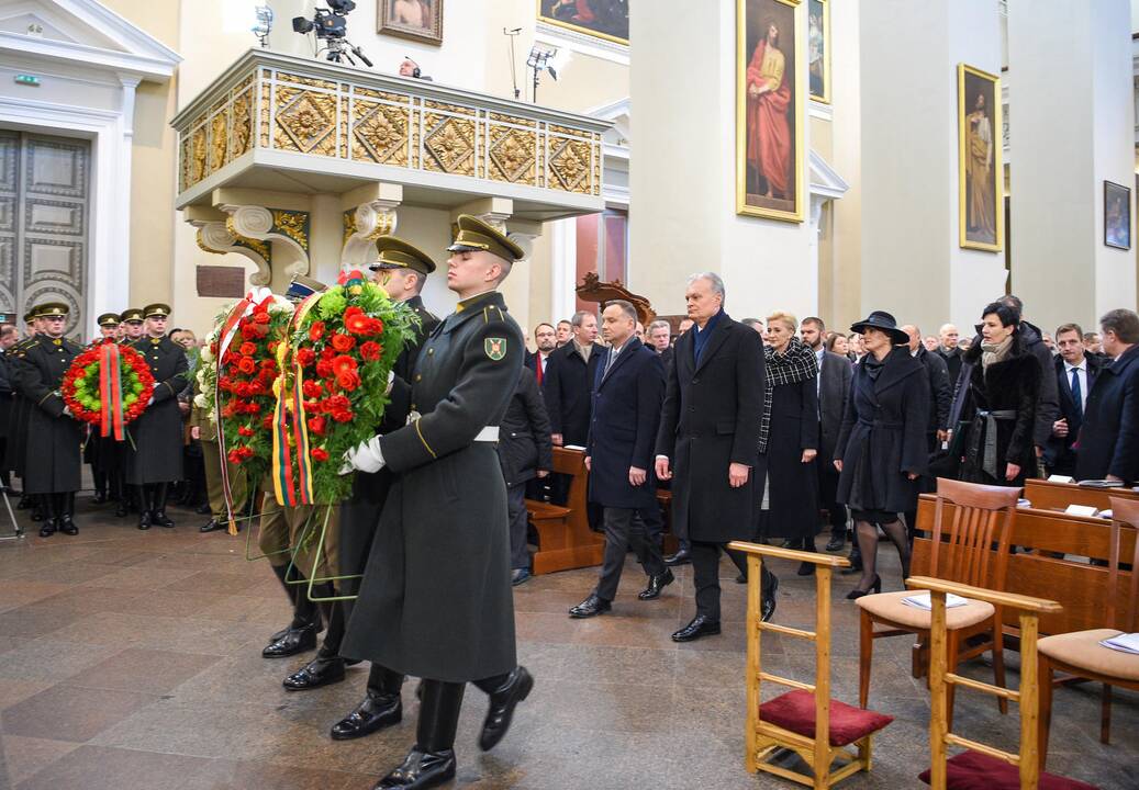 Iškilmingos sukilimo vadų laidotuvės