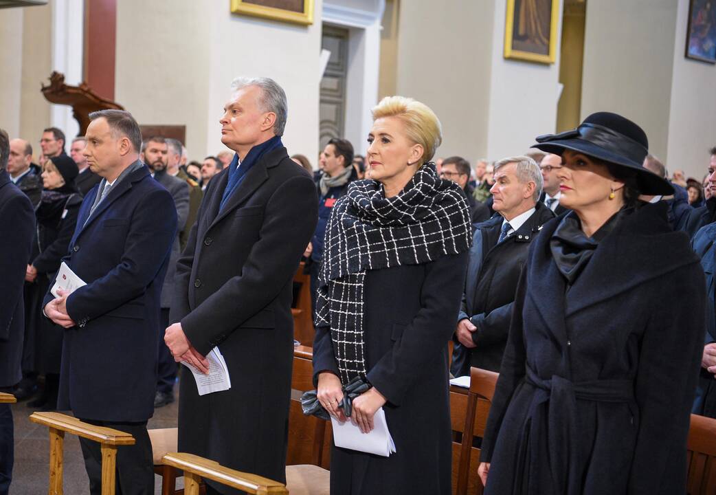 Iškilmingos sukilimo vadų laidotuvės