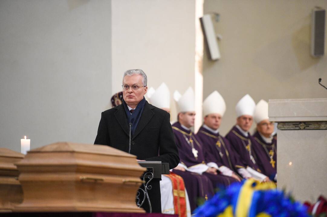 Iškilmingos sukilimo vadų laidotuvės