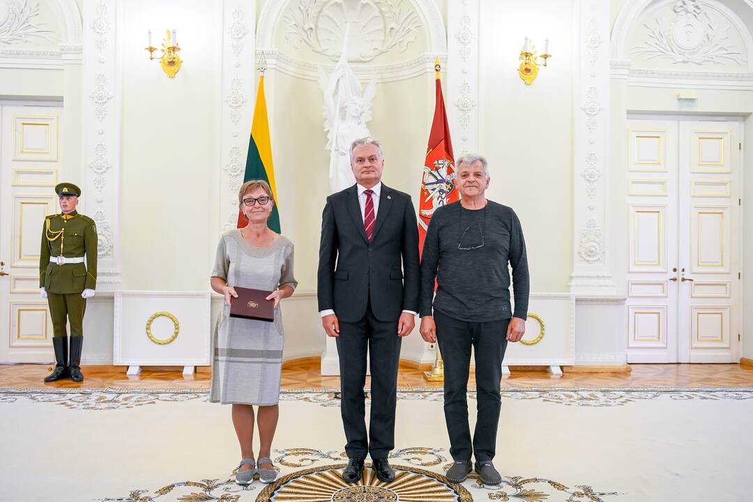 Prezidentas įteikė Žūvančiųjų gelbėjimo kryžius