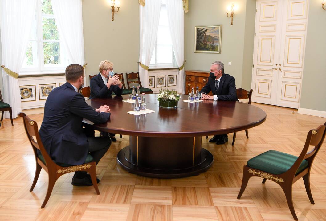 Prezidentas susitinka su partijų lyderiais