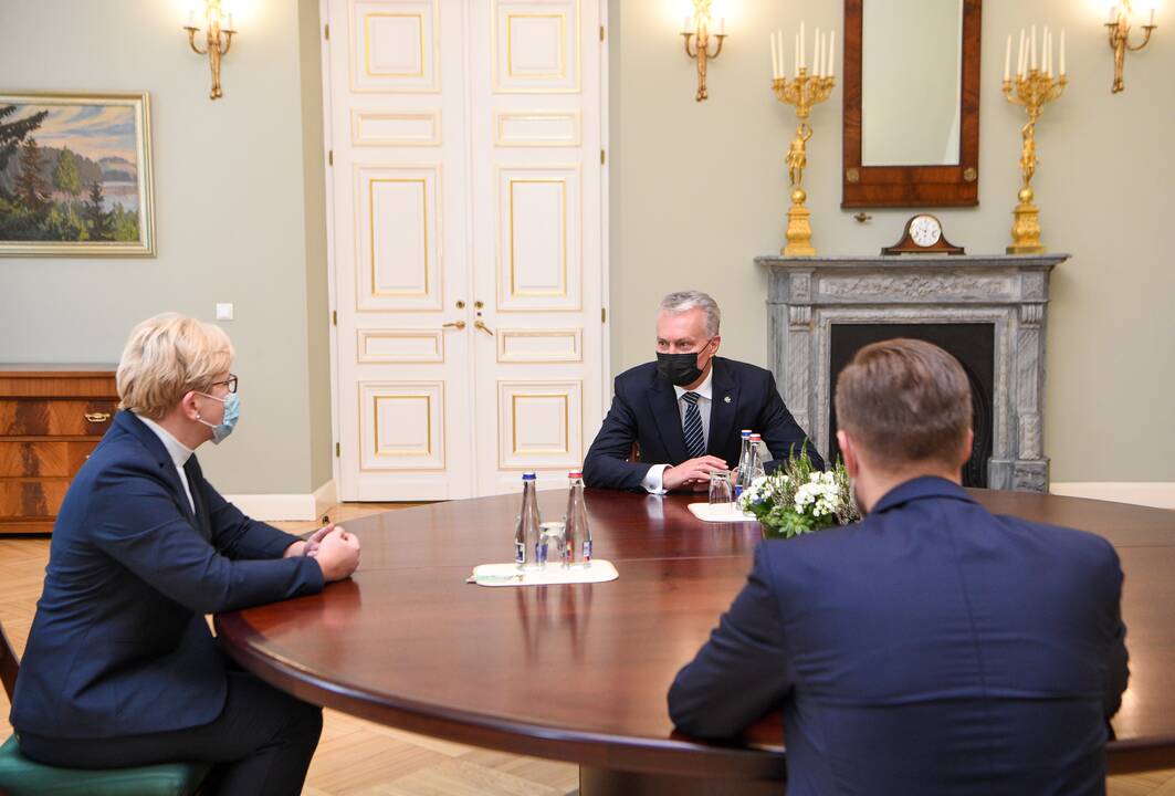 Prezidentas susitinka su partijų lyderiais
