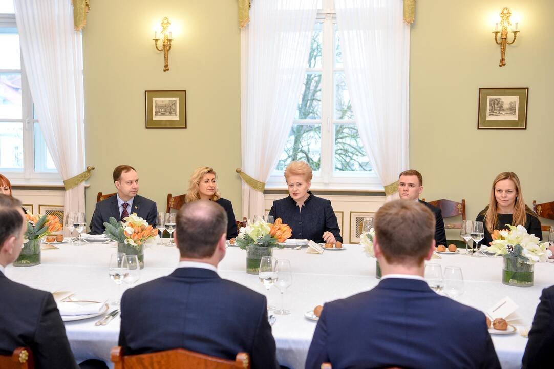 Naujoji Vyriausybė sukviesta į Prezidentūrą