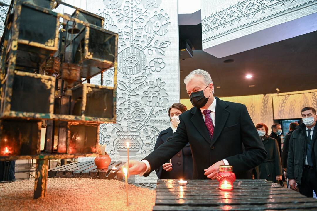 G. Nausėda tęsia vizitą Ukrainoje