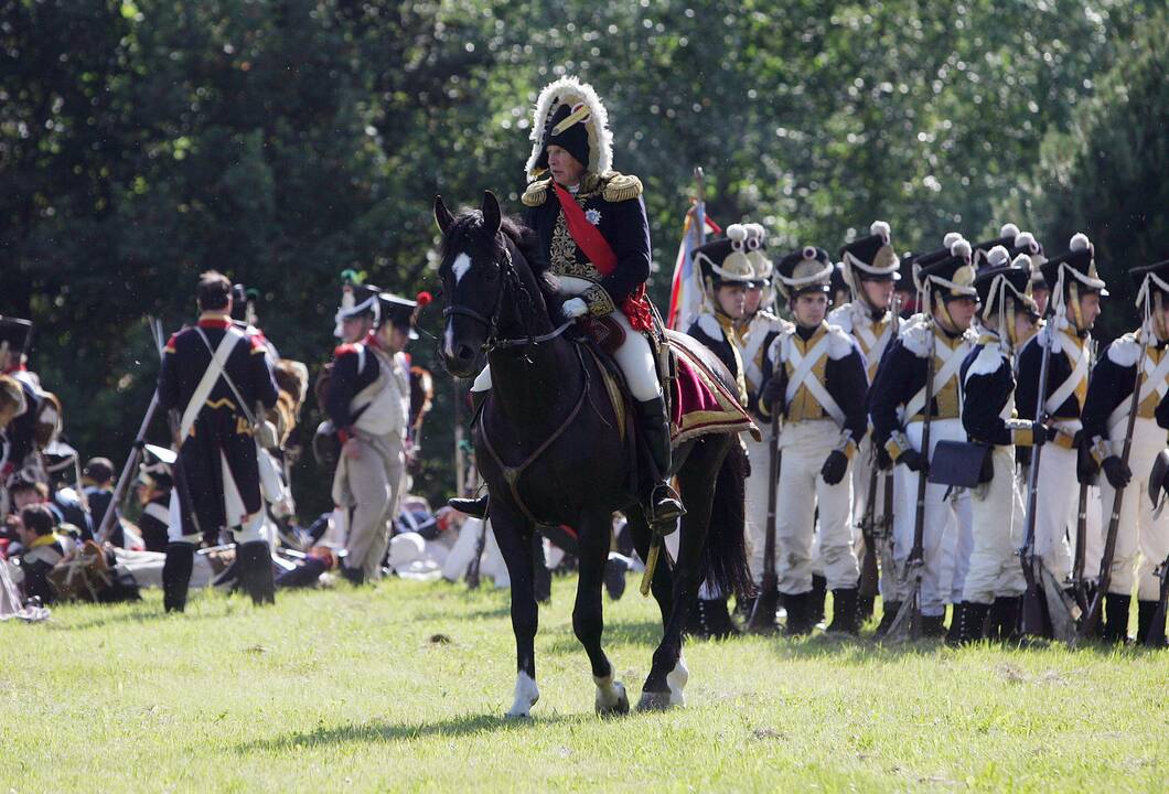 1799 m. Napoleonas tapo Prancūzijos diktatoriumi (Pirmuoju konsulu)