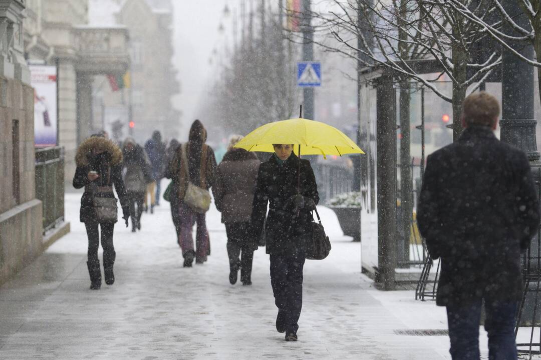 Sekmadienį Vilnius sulauks šalčio ir sniego