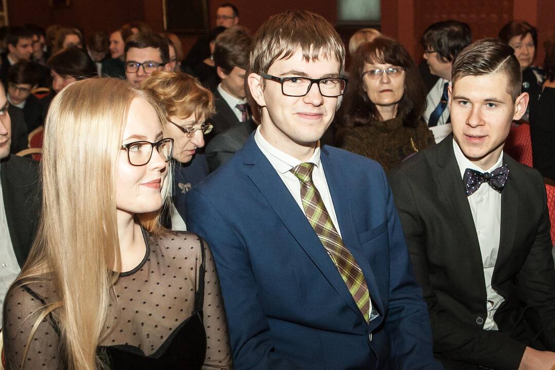 Talentingiausių mokinių apdovanojimai